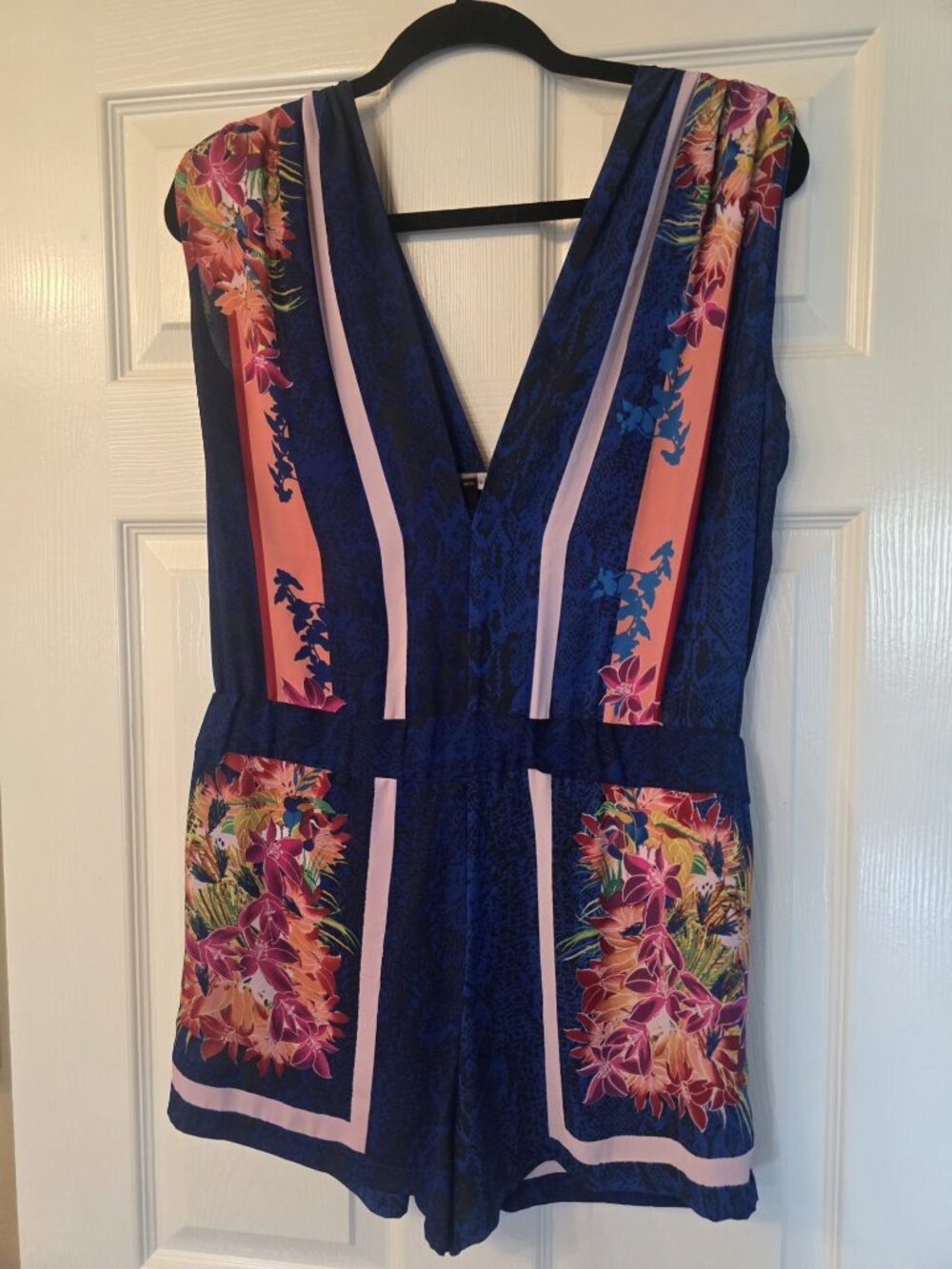 BCBGMAXAZRIA Vance Scarf Print Romper Blue Pink Floral Mixed Snake Plunge